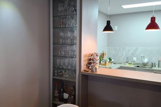 Sala de casa de condomínio à venda com 2 quartos, 117m² em Parque Santa Fé, Porto Alegre