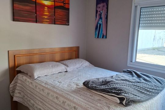 Quarto 1 de casa de condomínio à venda com 2 quartos, 117m² em Parque Santa Fé, Porto Alegre