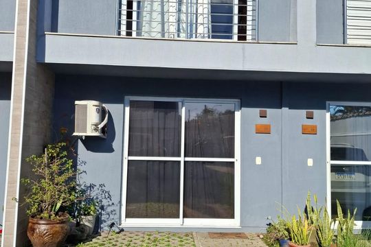 Área comum de casa de condomínio à venda com 2 quartos, 117m² em Parque Santa Fé, Porto Alegre