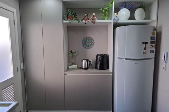 Cozinha de casa de condomínio à venda com 2 quartos, 117m² em Parque Santa Fé, Porto Alegre