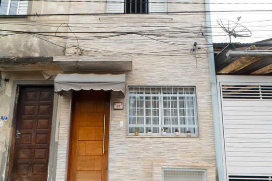 Garagem de casa à venda com 2 quartos, 93m² em Vila Guarani (zona Sul), São Paulo