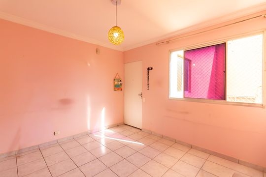 Apartamento para alugar com 2 quartos, 45m² em Ayrosa, Osasco
