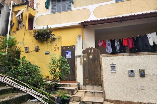 Fachada de casa para alugar com 2 quartos, 10m² em Vila Três, São Gonçalo
