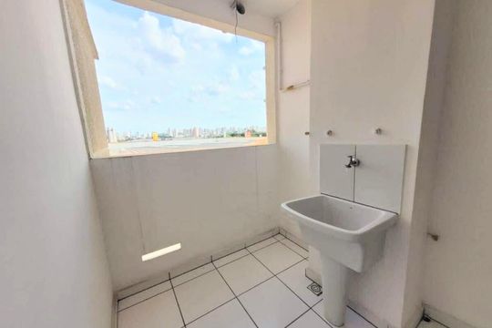 Área de serviço de apartamento à venda com 2 quartos, 49m² em Parque Jaçatuba, Santo André