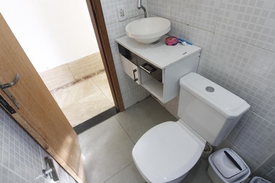 Banheiro 2 de casa de condomínio para alugar com 3 quartos, 100m² em Jacaré, Cabo Frio