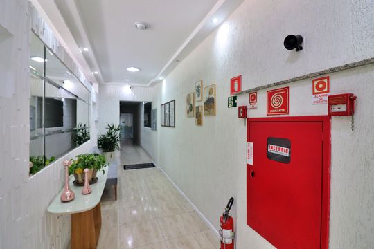 Hall de entrada de apartamento à venda com 2 quartos, 84m² em Rudge Ramos, São Bernardo do Campo