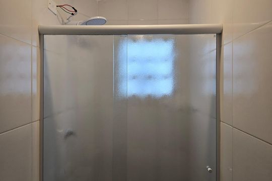 Banheiro Social de apartamento para alugar com 2 quartos, 50m² em Jardim Sao Luis (zona Norte), Guarulhos