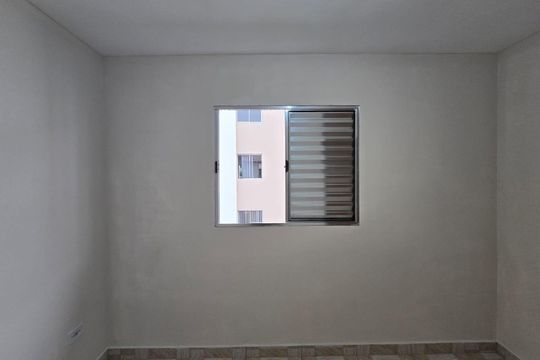 Quarto 01 de apartamento para alugar com 2 quartos, 50m² em Jardim Sao Luis (zona Norte), Guarulhos