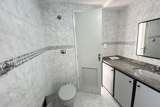 Banheiro Social de casa de condomínio para alugar com 2 quartos, 70m² em Anchieta, Nilópolis