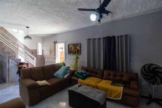 Sala de casa à venda com 5 quartos, 480m² em Serra Grande, Niterói