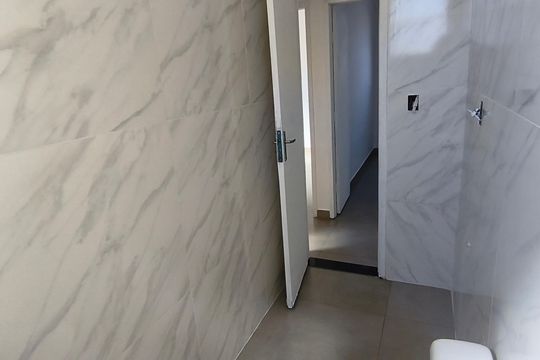 Banheiro de apartamento para alugar com 3 quartos, 59m² em Copacabana, Belo Horizonte