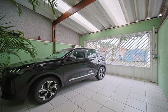 Garagem de casa à venda com 3 quartos, 125m² em Vila Granada, São Paulo