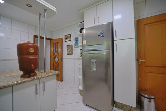 Cozinha de casa à venda com 3 quartos, 125m² em Vila Granada, São Paulo
