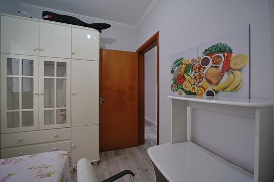 Quarto 2 de casa à venda com 3 quartos, 125m² em Vila Granada, São Paulo