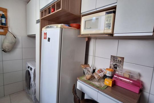 Cozinha de apartamento para alugar com 2 quartos, 47m² em Niterói, Betim