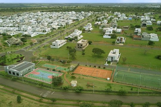 Área comum de casa de condomínio para alugar com 3 quartos, 200m² em Laranjeiras, Uberlândia