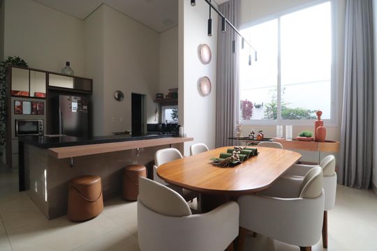 Sala de casa de condomínio para alugar com 3 quartos, 200m² em Laranjeiras, Uberlândia