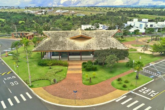 Área comum de casa de condomínio para alugar com 3 quartos, 200m² em Laranjeiras, Uberlândia