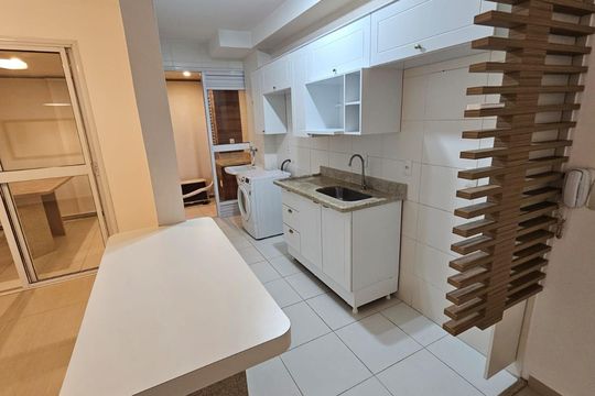 Sala/Cozinha de apartamento para alugar com 1 quarto, 50m² em Ponta da Praia, Santos