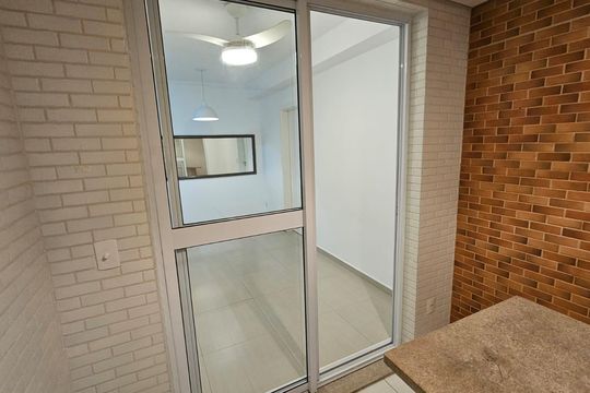 Sala/Cozinha de apartamento para alugar com 1 quarto, 50m² em Ponta da Praia, Santos