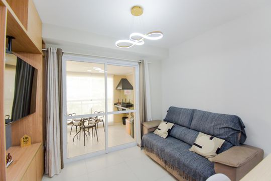 Sala de kitnet/studio para alugar com 1 quarto, 39m² em Jardim Flor da Montanha, Guarulhos