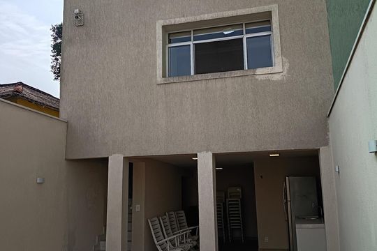 Área externa de casa à venda com 3 quartos, 195m² em Rochdale, Osasco