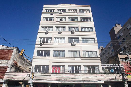 Fachada de kitnet/studio à venda com 1 quarto, 33m² em Azenha, Porto Alegre