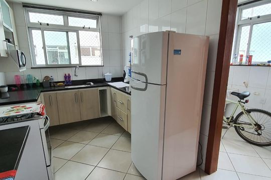 Cozinha de apartamento para alugar com 3 quartos, 162m² em Vila Nova, Cabo Frio