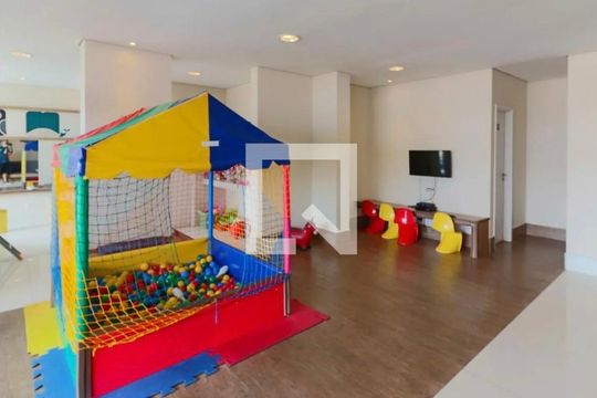 Área comum de apartamento à venda com 2 quartos, 80m² em Vila Sonia, São Paulo