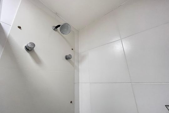 Banheiro 1 de apartamento à venda com 2 quartos, 80m² em Vila Sonia, São Paulo