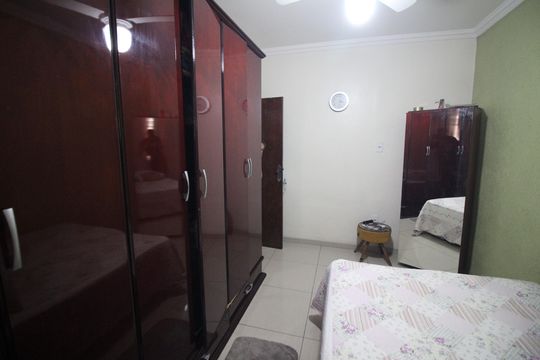 Quarto 3 de casa à venda com 3 quartos, 290m² em Barreiro, Belo Horizonte