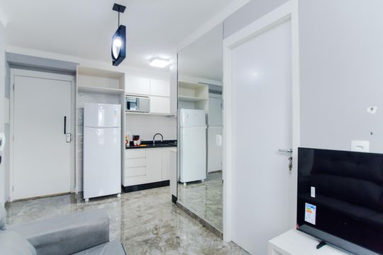 Sala de apartamento à venda com 2 quartos, 44m² em Vila das Bandeiras, Guarulhos