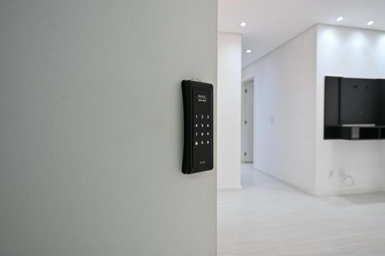 Fechadura Eletrônica de apartamento à venda com 2 quartos, 42m² em Jardim Monte Alegre, Taboão da Serra