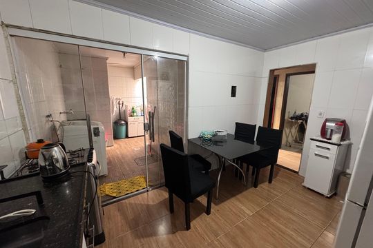 Cozinha de casa à venda com 3 quartos, 144m² em Qn 5, Brasília