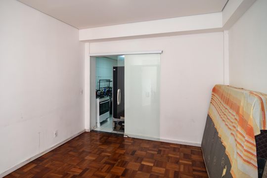 Sala de apartamento para alugar com 1 quarto, 34m² em República, São Paulo