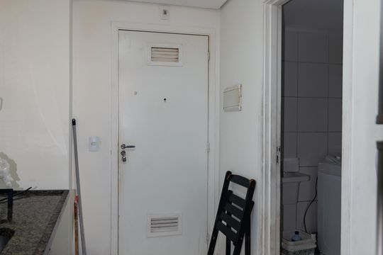 Cozinha de apartamento para alugar com 1 quarto, 34m² em República, São Paulo