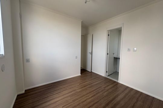 Suíte 3 de apartamento à venda com 3 quartos, 74m² em Jardim Atlantico, Goiânia