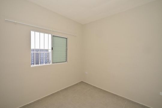 Quarto 1 de casa para alugar com 2 quartos, 50m² em Jardim Eledy, São Paulo