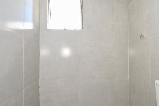 Banheiro de casa para alugar com 2 quartos, 50m² em Jardim Eledy, São Paulo