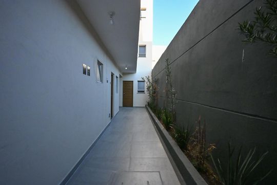 Entrada de casa para alugar com 2 quartos, 50m² em Jardim Eledy, São Paulo