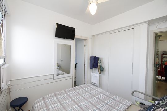Suíte de apartamento à venda com 3 quartos, 80m² em Estoril, Belo Horizonte