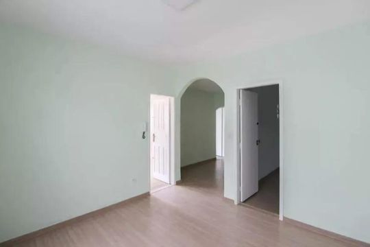 Sala de casa para alugar com 3 quartos, 198m² em Alípio de Melo, Belo Horizonte
