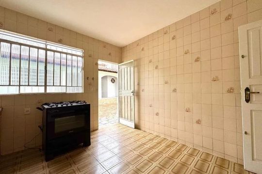 Cozinha de casa para alugar com 3 quartos, 198m² em Alípio de Melo, Belo Horizonte