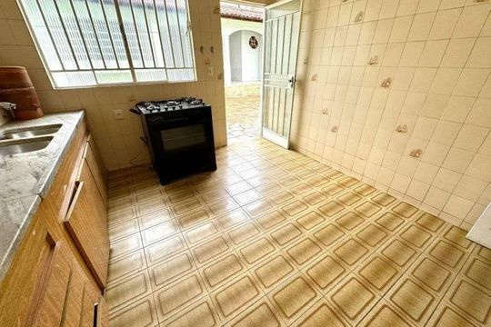 Cozinha de casa para alugar com 3 quartos, 198m² em Alípio de Melo, Belo Horizonte