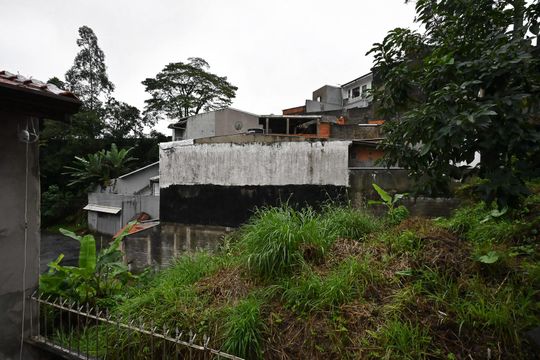 Vista do Quarto 1 de casa para alugar com 2 quartos, 44m² em Parque Assuncao, Taboão da Serra