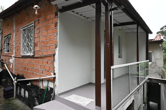 Entrada de casa para alugar com 2 quartos, 44m² em Parque Assuncao, Taboão da Serra