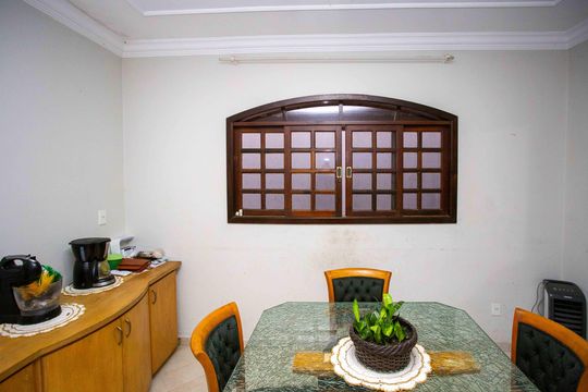 Sala de Jantar de casa à venda com 4 quartos, 130m² em Casa Grande, Diadema