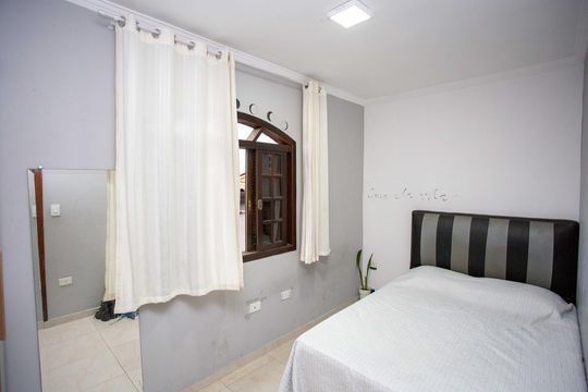 Quarto 3 de casa à venda com 4 quartos, 130m² em Casa Grande, Diadema