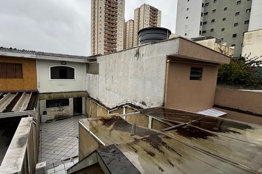 Quintal de casa para alugar com 2 quartos, 158m² em Vila Vilma, Santo André