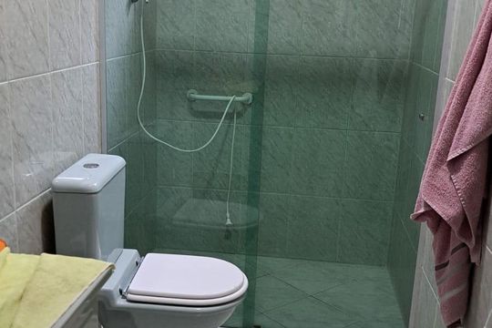 Banheiro de casa à venda com 3 quartos, 112m² em Mirandópolis, São Paulo